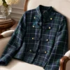 Chaqueta Mulligan escocesa verde con botones dorados